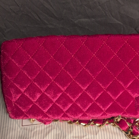 Elegant Pink Quilted Bag - Picture 5 of 8